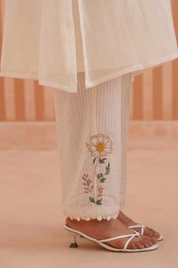 Shop_OMI_Off White Chanderi, Cotton Satin Embroidery Split V-neck, Yes Mul Kurta Set _Online_at_Aza_Fashions