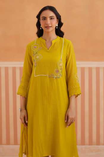 Buy_OMI_Mustard Chanderi, Cotton Satin Thread Embroidery, Machine Mul Kurta And Pant Set _Online_at_Aza_Fashions
