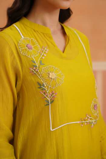 Shop_OMI_Mustard Chanderi, Cotton Satin Thread Embroidery, Machine Mul Kurta And Pant Set 