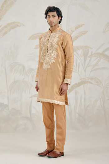 Shyam Narayan Prasad_Gold Organza, Tissue Embroidery, Gota Patti Kurta And Pant Set _Online_at_Aza_Fashions
