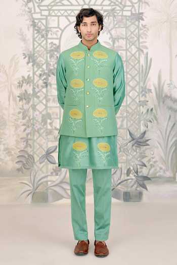 Shyam Narayan Prasad Applique Thread Embroidered Cotton Silk Kurta Set 