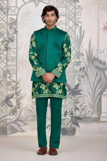Shyam Narayan Prasad Chanderi Silk Kurta Set 