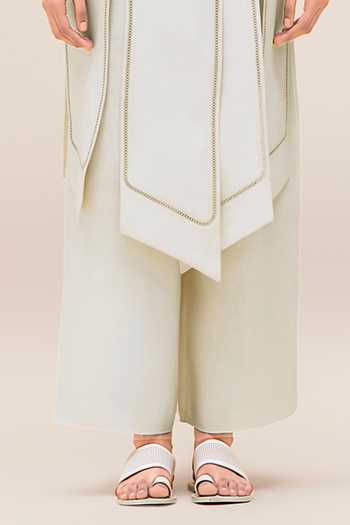Ampm_Ivory Cotton, Linen V-neck, Yes Kashika Panelled Kurta And Pant Set _at_Aza_Fashions