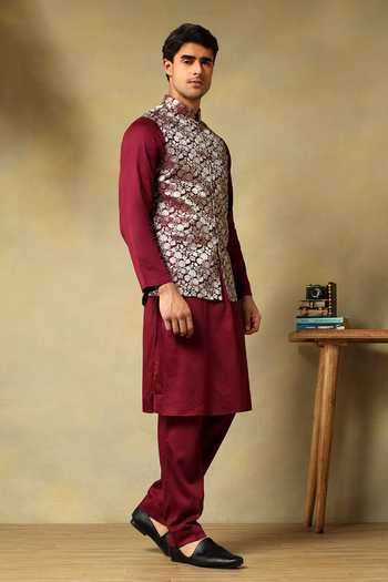Buy_Pomcha Jaipur_Maroon Silk Zari Chaap Brocade Bundi Kurta Set 