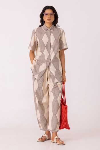 The Summer House_Cream Cotton Collared Tess Hand Printed Shirt _at_Aza_Fashions