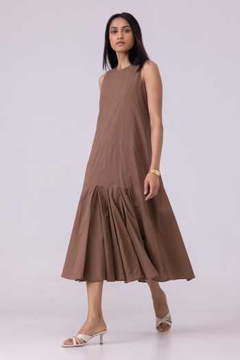 The Summer House Brown Cotton, Cambric Round Neck Arwen Pleated Midi Dress Online at Aza Fashions The Summer House_Brown Cotton, Cambric Round Neck Arwen Pleated Midi Dress _Online_at_Aza_Fashions