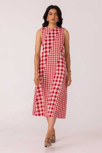 Buy_The Summer House_White Cotton Round Neck Waltz Red Checkered Handwoven Dress _Online_at_Aza_Fashions
