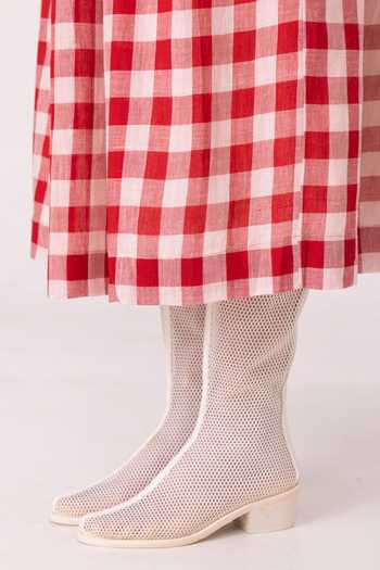 The Summer House_White Cotton June Red Checkered Handwoven Skirt _at_Aza_Fashions