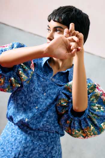 Pooja Rajgarhia Gupta_Blue Georgette Collared Capri Floral Pattern Shirt _at_Aza_Fashions