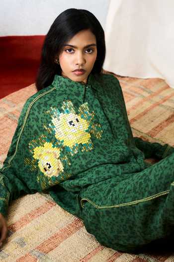 Shop_Pooja Rajgarhia Gupta_Green Georgette Collared Elba Double Blouse _Online_at_Aza_Fashions