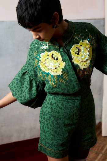 Pooja Rajgarhia Gupta_Green Georgette Mandarin Collar Sicily Embroidered Top _Online_at_Aza_Fashions