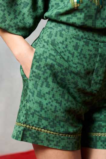 Shop_Pooja Rajgarhia Gupta_Green Georgette Elba Floral Embroidered Shorts _Online_at_Aza_Fashions