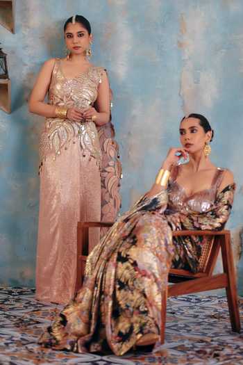 Shop_Ajiesh Oberoi_Gold Georgette, Lurex V-neck Chandni Pre-draped Saree And Blouse Set _Online_at_Aza_Fashions