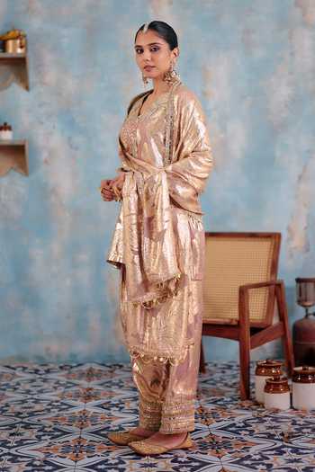 Ajiesh Oberoi_Gold Georgette, Jacquard, Lurex V-neck Surkh Glow Mettalic Pattern Kurta Set _Online_at_Aza_Fashions