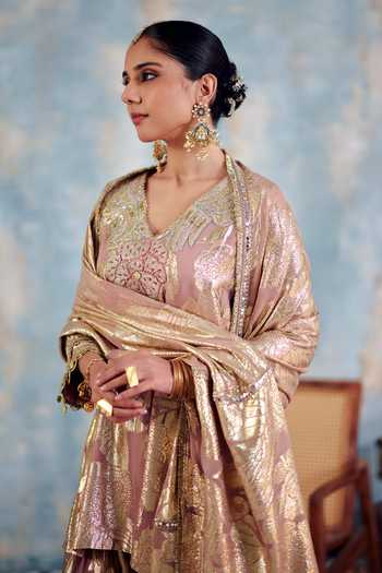 Shop_Ajiesh Oberoi_Gold Georgette, Jacquard, Lurex V-neck Surkh Glow Mettalic Pattern Kurta Set _Online_at_Aza_Fashions