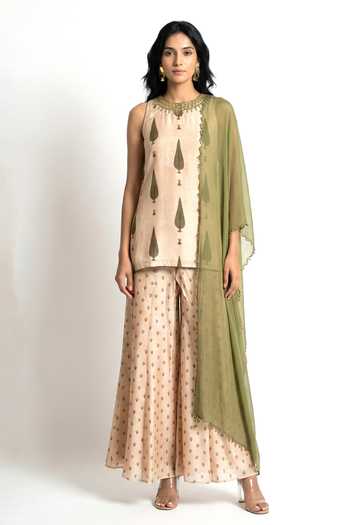 Basanti Kapde aur Koffee_Beige Muslin, Organza Mirrors Round Neck Motif Pattern Kurta And Palazzo Set _Online_at_Aza_Fashions