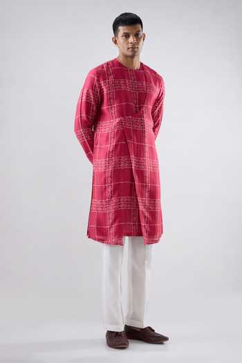 Raw & Rustic By Niti Bothra_Pink Silk, Tencel Front Overlapped Bandhani Kurta _Online_at_Aza_Fashions
