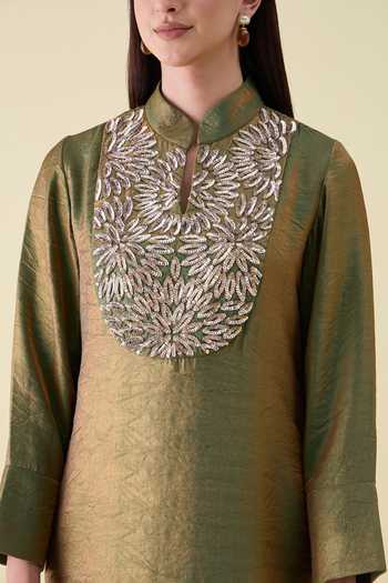 Shop_Aakaar_Green Silk Mandarin Collar Metallic Sequin Work Bodice Kurta And Pant Set _Online_at_Aza_Fashions