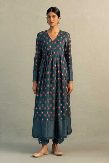 Buy_Charkhee_Teal Cotton, Chanderi V-neck Phool Print Anarkali Set _Online_at_Aza_Fashions