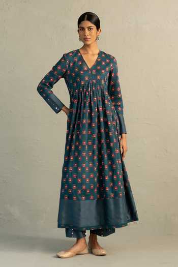 Charkhee_Teal Cotton, Chanderi V-neck Phool Print Anarkali Set _at_Aza_Fashions