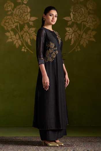 Almaari By Pooja Patel_Black Silk, Tussar Round Neck Romika Handmade Angarkha And Palazzo Set _Online_at_Aza_Fashions