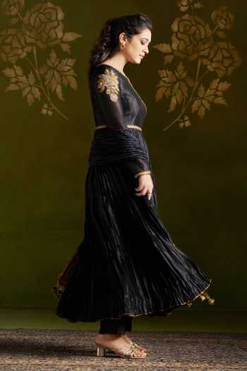 Buy_Almaari By Pooja Patel_Black Silk Keyhole Neck Rochira Pure Anarkali Set 