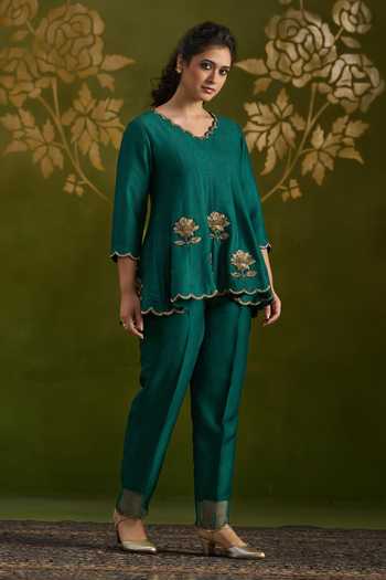 Almaari By Pooja Patel_Green Tussar, Silk Rohisha Handmade Top And Pant Set _Online_at_Aza_Fashions