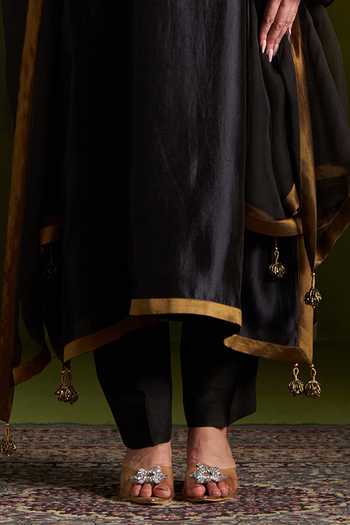 Buy_Almaari By Pooja Patel_Black Silk, Organza V-neck, Yes Romisha Embroidered Yoke Kurta Set _Online_at_Aza_Fashions