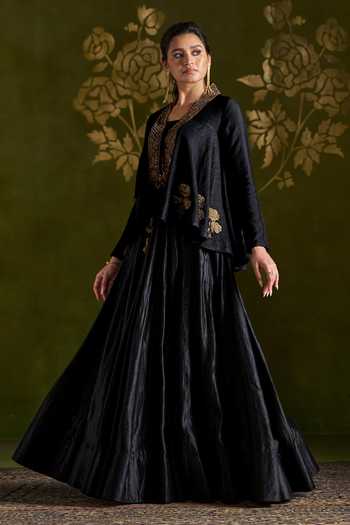 Almaari By Pooja Patel_Black Tussar, Silk Shawl Neck Roshika Handmade Jacket Lehenga Set _Online_at_Aza_Fashions