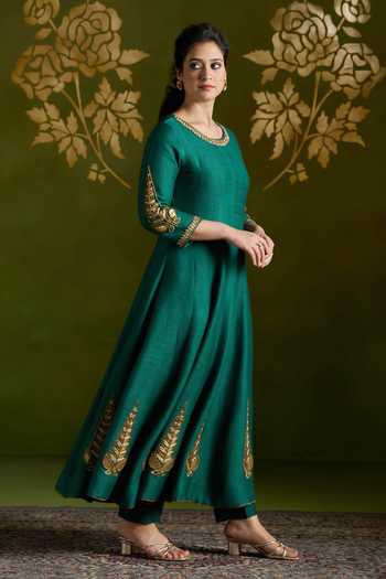 Shop_Almaari By Pooja Patel_Green Tussar, Silk, Organza Round Neck Rochana Embroidered Anarkali Set 