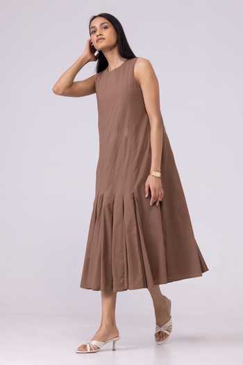 Buy The Summer House Brown Cotton, Cambric Round Neck Arwen Pleated Midi Dress Buy_The Summer House_Brown Cotton, Cambric Round Neck Arwen Pleated Midi Dress