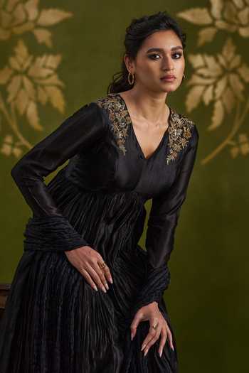 Almaari By Pooja Patel_Black Silk V-neck Placed Embroidered Anarkali Set _at_Aza_Fashions