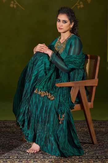 Shop_Almaari By Pooja Patel_Emerald Green Silk, Tussar Round Neck Rochita Embroidered Crushed Anarkali Set 