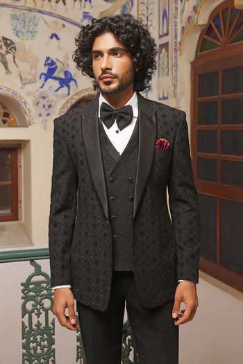 Buy_ZOOP MEN_Black Jacquard Cut Work Pattern Tuxedo Set 