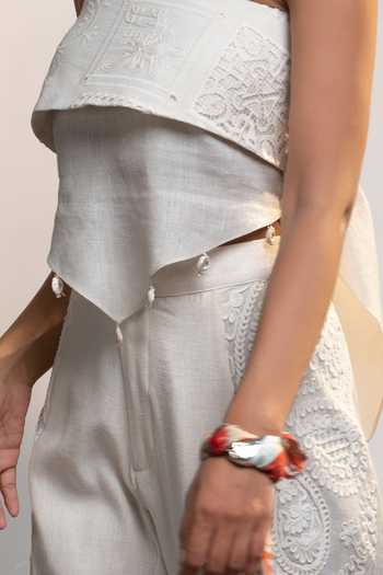 Shop_Style Junkiie_White Linen Bandeau Neck Summer Cutwork Schiffli Scarf Top 