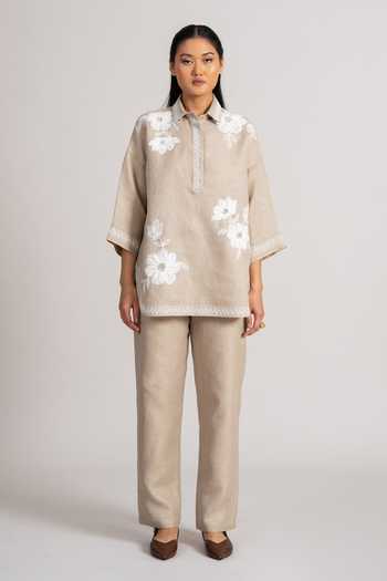 Buy_Namrata Joshipura_Grey Linen Collared, Yes Aura Side Slit Kurta And Pant Set _Online_at_Aza_Fashions