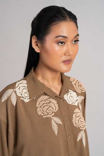 Namrata Joshipura_Brown Georgette, Twill Collared Floral Shirt And Pant Set _Online_at_Aza_Fashions