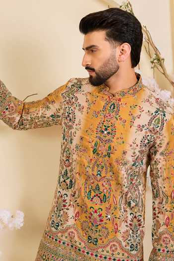 Kasbah_Yellow Crepe Floral Print Kurta _Online_at_Aza_Fashions