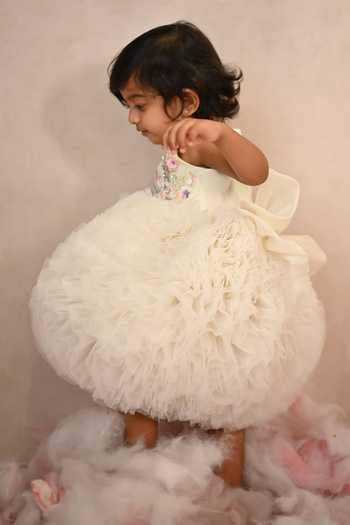 arani label_Off White Net Enchanted Palace Zero Dress _Online_at_Aza_Fashions