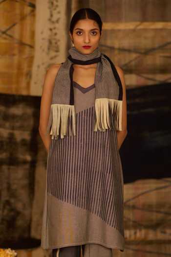 Buy_Banana Labs_Blue Denim V-neck, Yes Striped Print Kurta Set _Online_at_Aza_Fashions