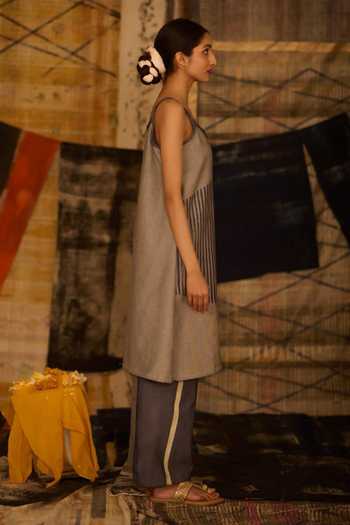 Buy_Banana Labs_Blue Denim V-neck, Yes Striped Print Kurta Set 