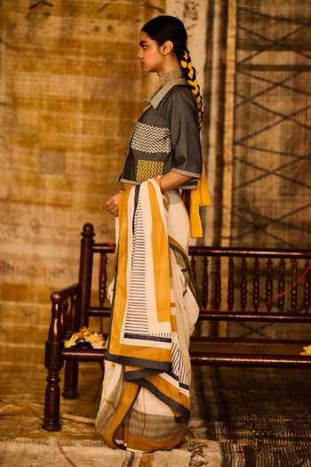 Banana Labs_Off White Cotton, Denim V-neck Hand Block Print Saree With Blouse _Online_at_Aza_Fashions