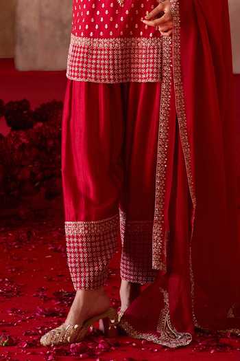 Charu And Vasundhara_Red Silk, Chanderi Silk, Taffeta, Organza Tahira Paisley Embroidered Kurta Set _Online_at_Aza_Fashions