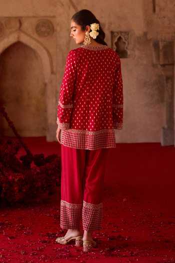 Charu And Vasundhara Tahira Paisley Embroidered Kurta Set 