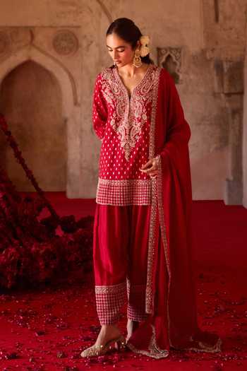 Shop_Charu And Vasundhara_Red Silk, Chanderi Silk, Taffeta, Organza Tahira Paisley Embroidered Kurta Set _Online_at_Aza_Fashions