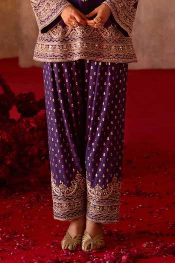 Charu And Vasundhara_Purple Silk, Chiffon, Taffeta Split V-neck, Tanaya Paisley Embroidered Kurta Set _Online_at_Aza_Fashions