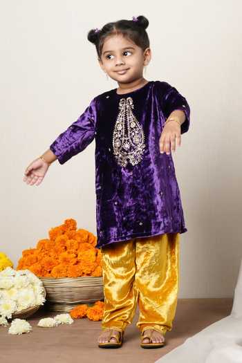 Shop_Poochkie_Purple Velvet Zardozi Embroidered Kurta And Pyjama Set _Online_at_Aza_Fashions