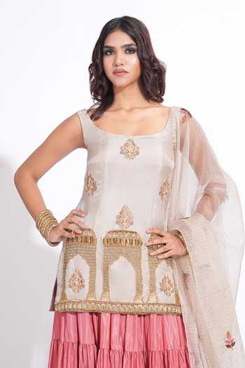 Buy_Shruti S_Taupe Silk, Organza Square Neck, Yes Hand Work Kurta Set _Online_at_Aza_Fashions