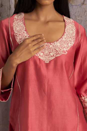 Buy_Charu Makkar_Pink Silk, Chanderi, Organza Scoop Neck, Yes Meher Kurta Set 