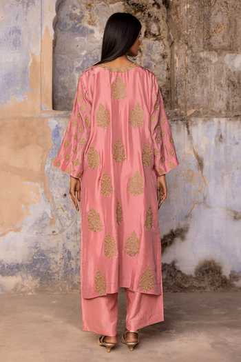Charu Makkar Mehrunisa Embroidered Kurta & Pant Set 